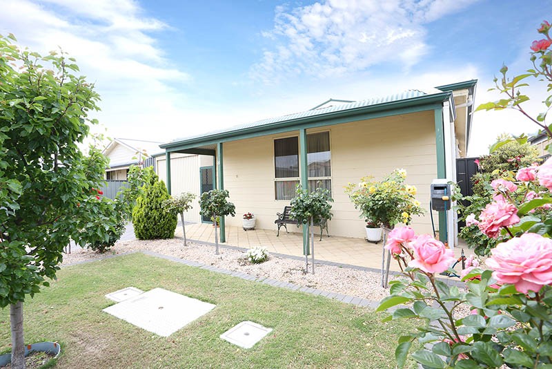 8 Hawk Road, Port Vincent, SA 5581