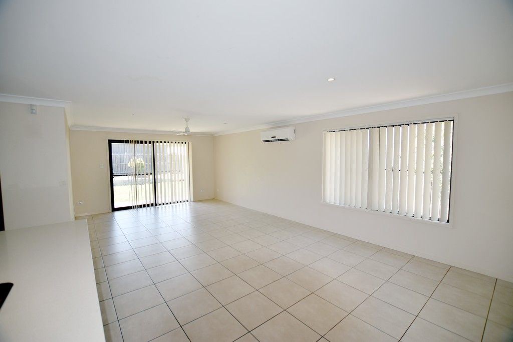 14 Redgum Drive, Kirkwood, QLD 4680