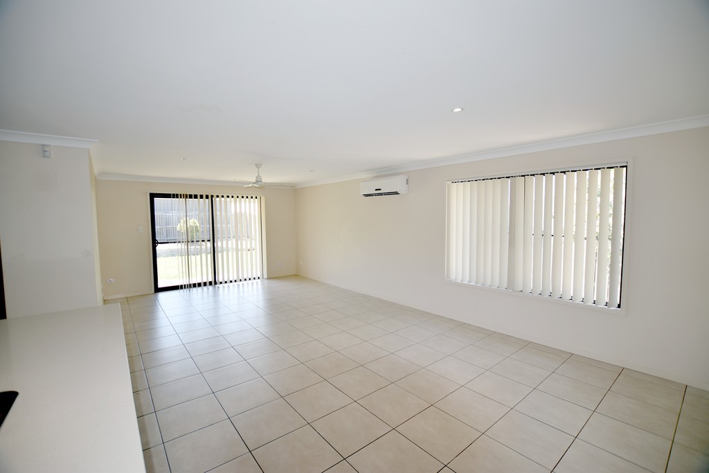 14 Redgum Drive, Kirkwood, QLD 4680