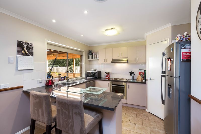 6 Westlake Drive, MELTON WEST, VIC 3337
