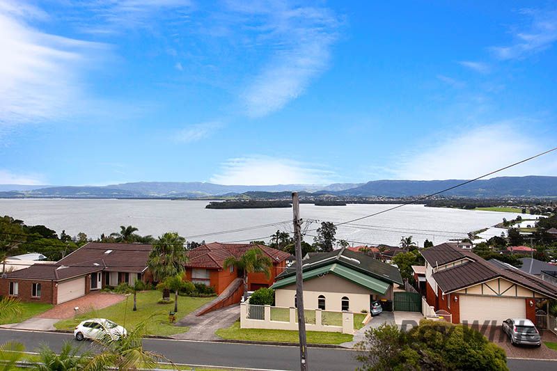 70 Hassan Street, Lake Heights, NSW 2502
