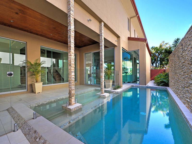 9 King James Court, Paradise Point, QLD 4216