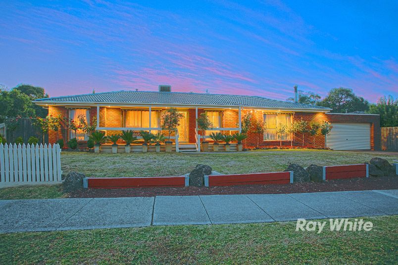 27 Malmsbury Crescent, Rowville VIC 3178