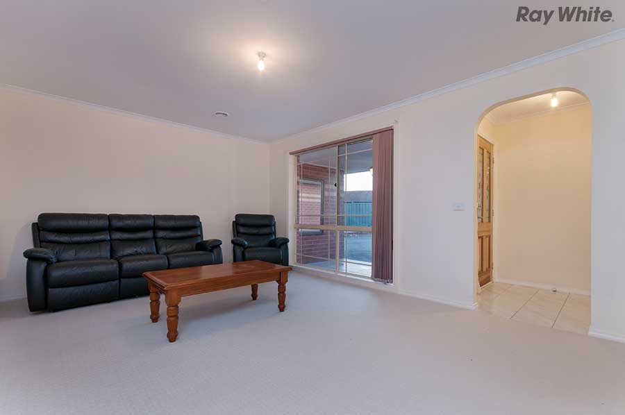 13 Strahan Court, Keilor Downs, VIC 3038