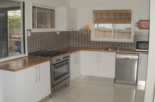 2 Allunga Court, MOOLOOLABA, QLD 4557