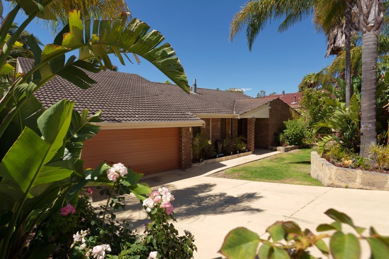 8 Mottee Road, Bateman, WA 6150