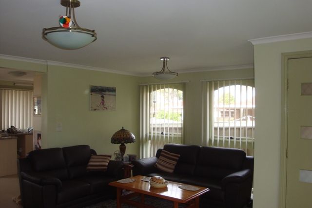 15 Dandenong Close, Bossley Park, NSW 2176