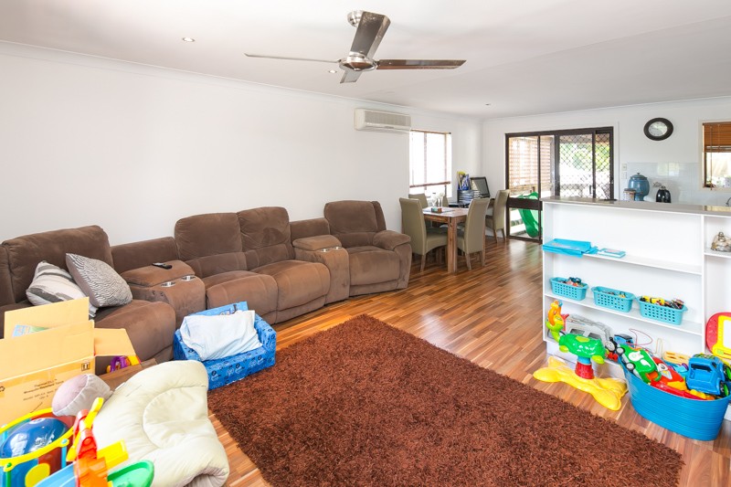 10 Innes Avenue, Molendinar, QLD 4214
