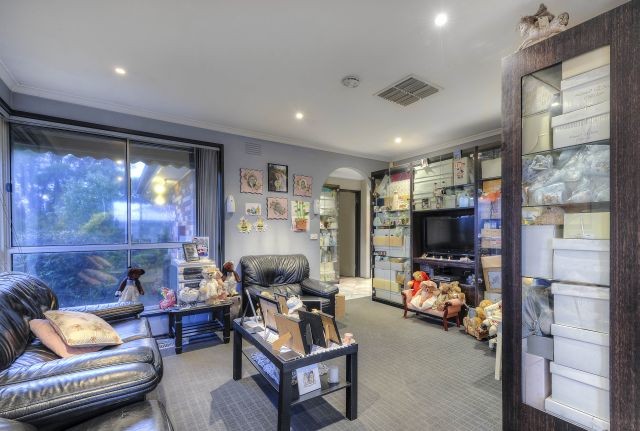 8 Kingston Close, Thomastown, VIC 3074