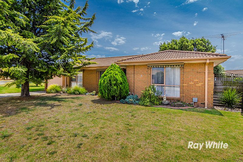 4 Blueberry Close, Cranbourne North VIC 3977