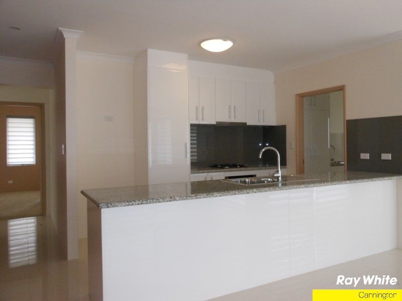 2/76 Crawford Street, East Cannington, WA 6107