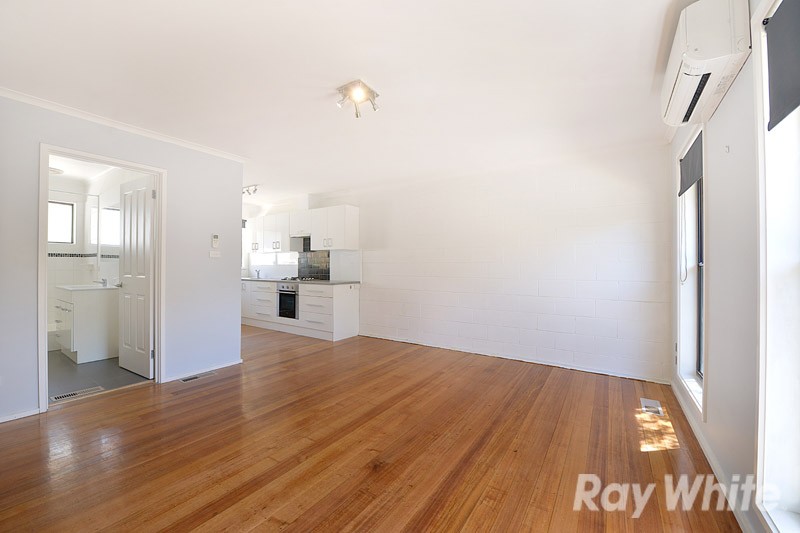 2/10 Wickham Road, Croydon, VIC 3136