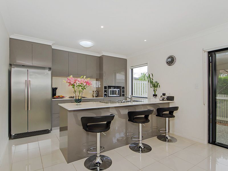 2 Bourton Road, Merrimac QLD 4226