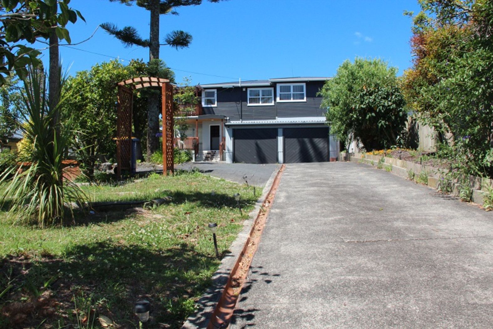 13 Raines Avenue, Forrest Hill, North Shore City
