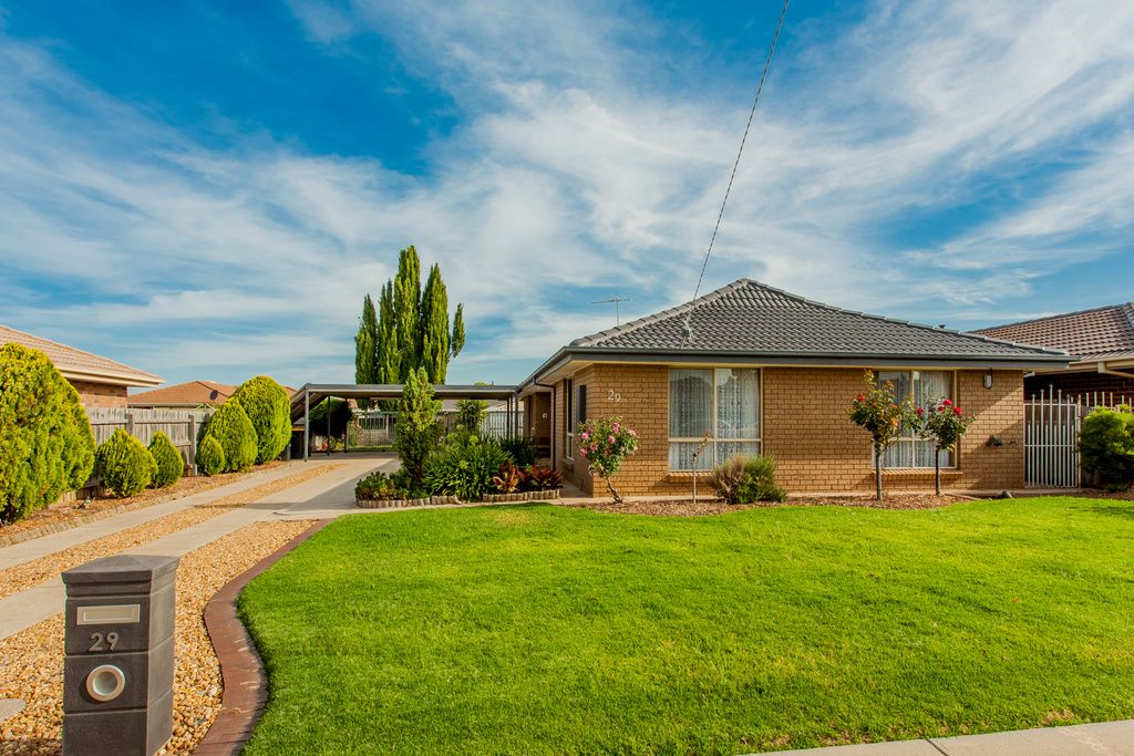 29 Kurunjang Drive, Kurunjang VIC 3337
