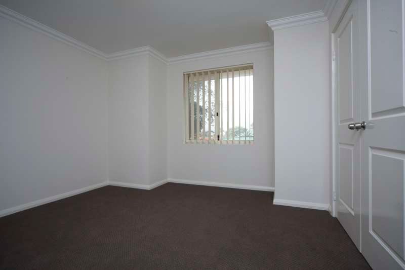 1/53 Ross Street, Cloverdale, WA 6105