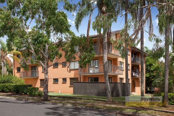 49 Railway Parade, Clayfield QLD 4011