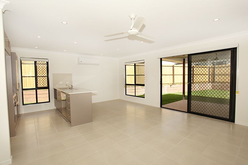 2/15 Kauri Crescent, Peregian Springs, QLD 4573