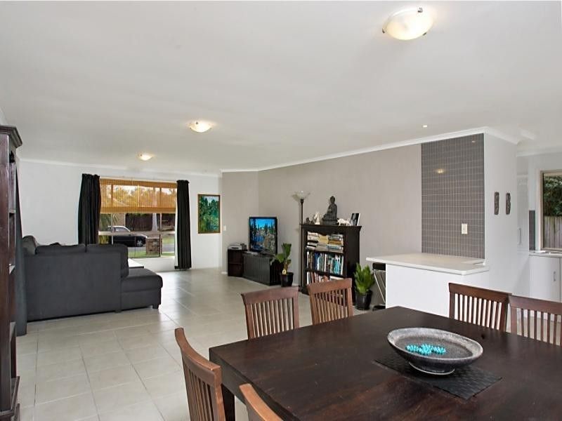 1 Largo Place, Varsity Lakes QLD 4227