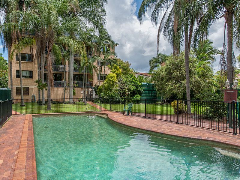 60 Lambert Road, Indooroopilly QLD 4068