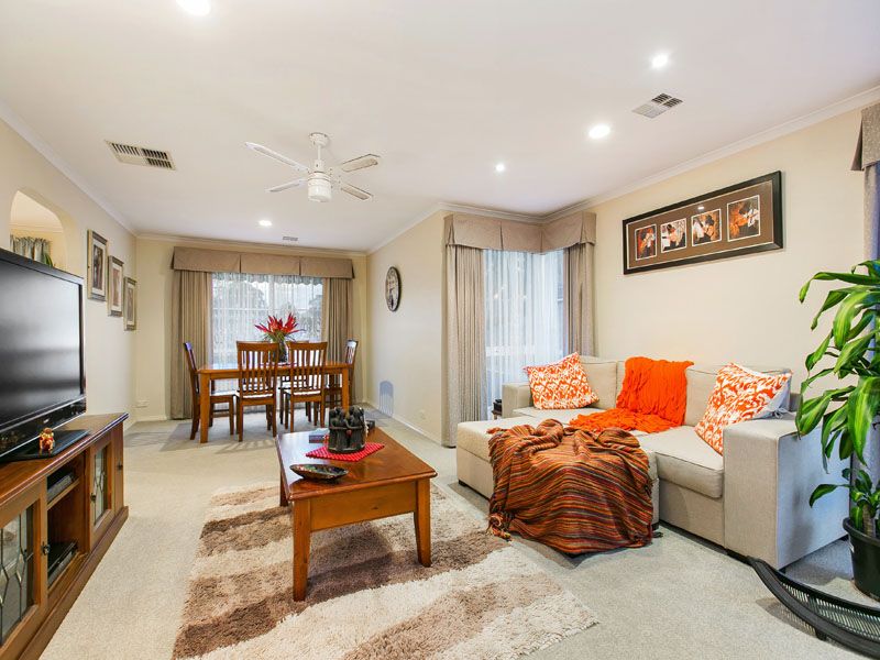 1/2 Wade Court, Cheltenham, VIC 3192