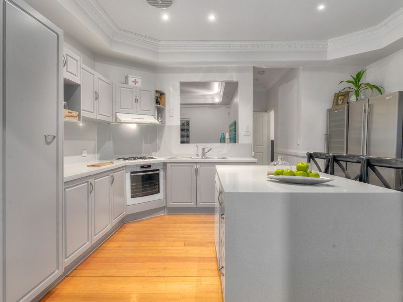 373 Ferguson Road, Seven Hills, QLD 4170