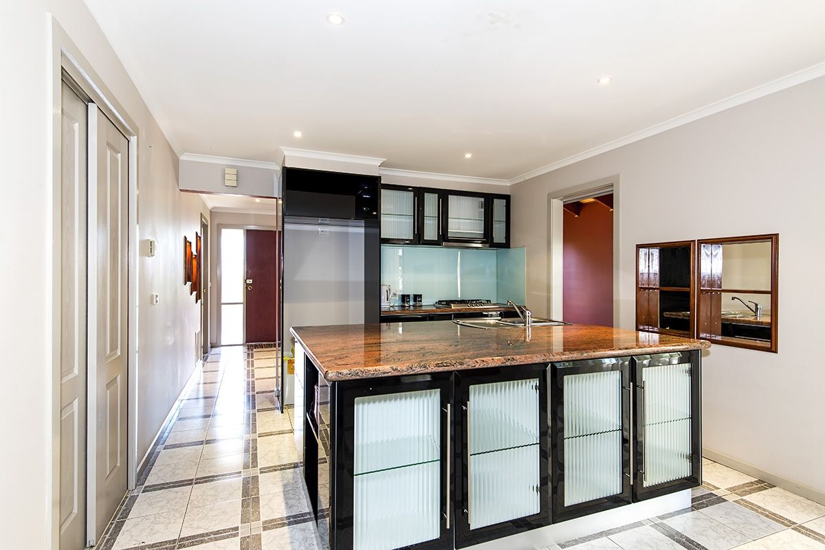 7 Belbin Court, MILL PARK, VIC 3082