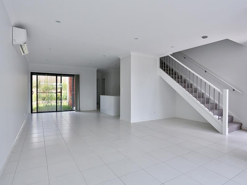 4/33 Pyrite Street, Pimpama, QLD 4209