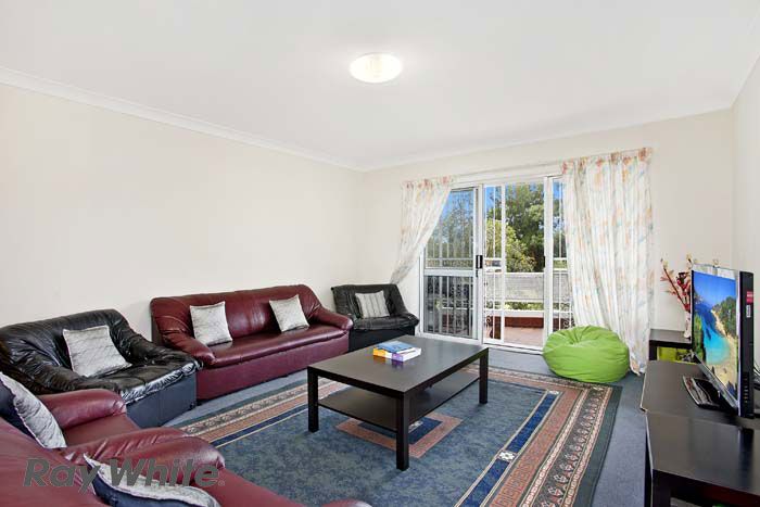 2/44 Memorial Avenue, Merrylands, NSW 2160