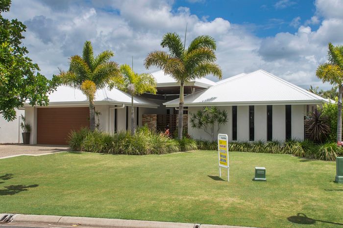 31 Calmwater Crescent, Helensvale, QLD 4212