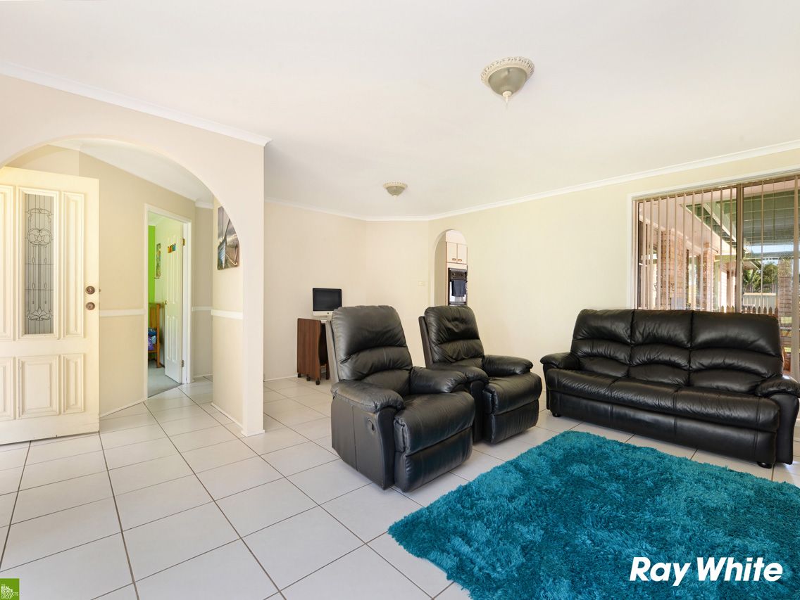 10 Ribbonwood Place, Albion Park Rail, NSW 2527