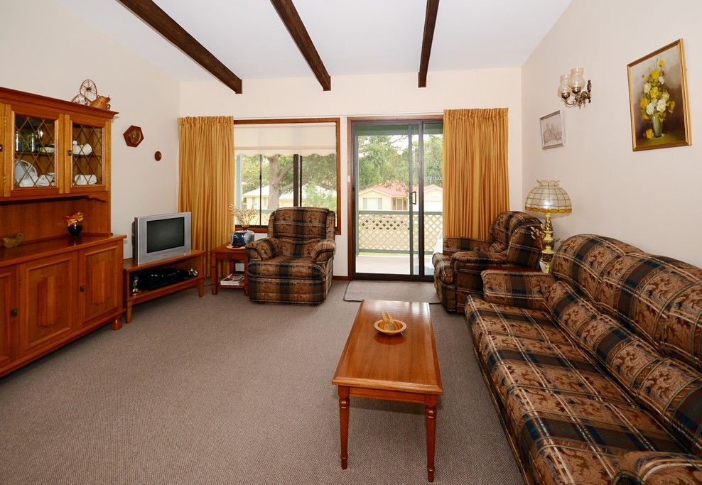 19 Roskell Road, Callala Beach, NSW 2540