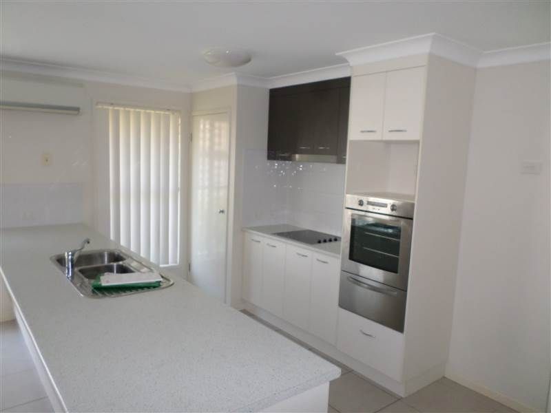 Raceview, QLD 4305