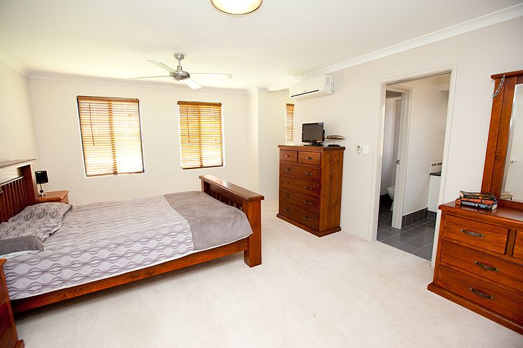 12 Reef Boulevard, DRUMMOND COVE, WA 6532