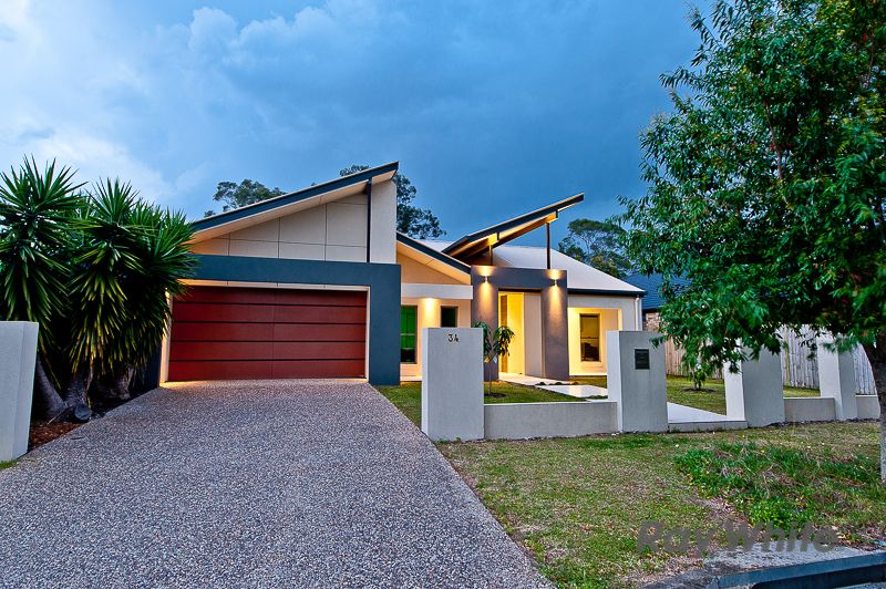 34 Lillydale Street, CARSELDINE, QLD 4034