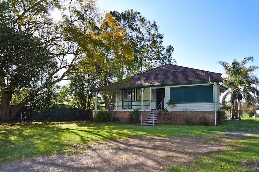 9 East Combined Street, WINGHAM, NSW 2429