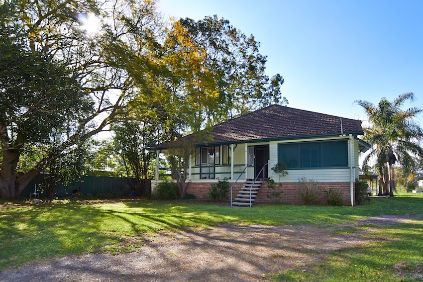 9 East Combined Street, WINGHAM, NSW 2429