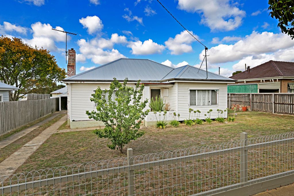 17  Allitt Avenue, BELMONT, VIC 3216