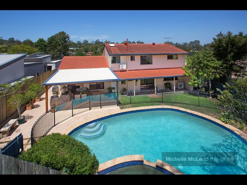 51 Matingara Street, Chapel Hill QLD 4069