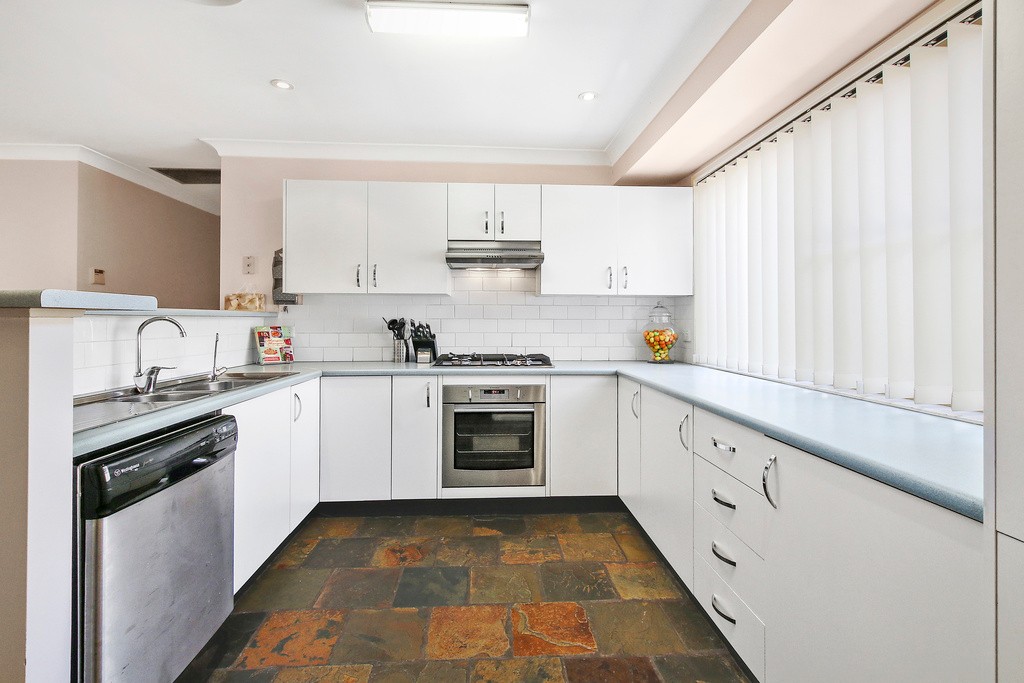 57 Stockdale Crescent, Abbotsbury, NSW 2176