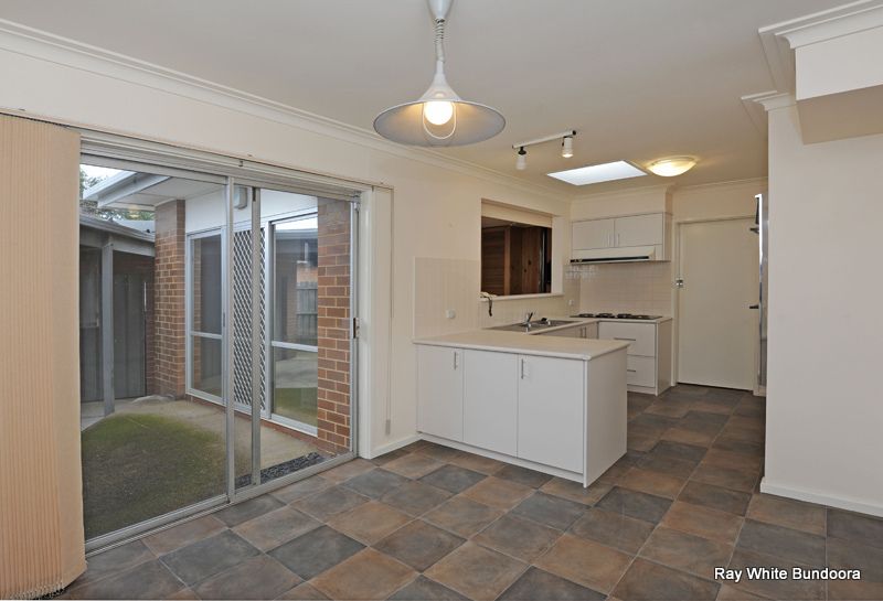6 Bernard Crescent, BUNDOORA, VIC 3083