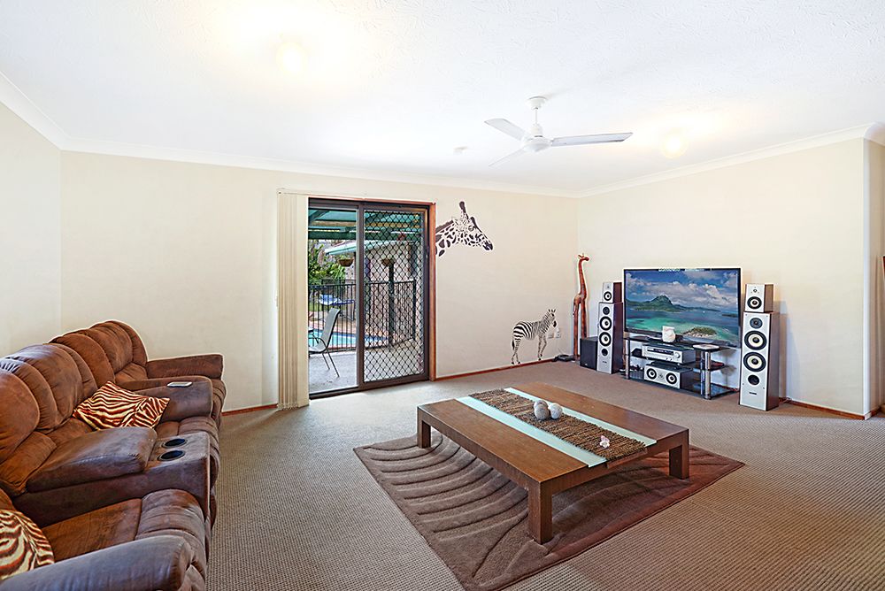 17 Kentucky Crescent, Oxenford, QLD 4210