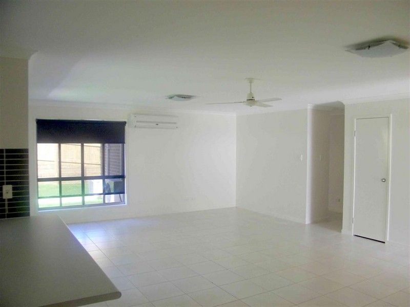43 Bauhinia Street, BOYNE ISLAND, QLD 4680