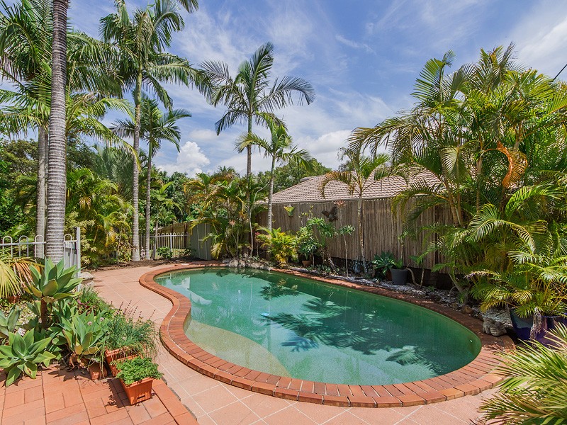 4 Tarbert Close, Merrimac, QLD 4226