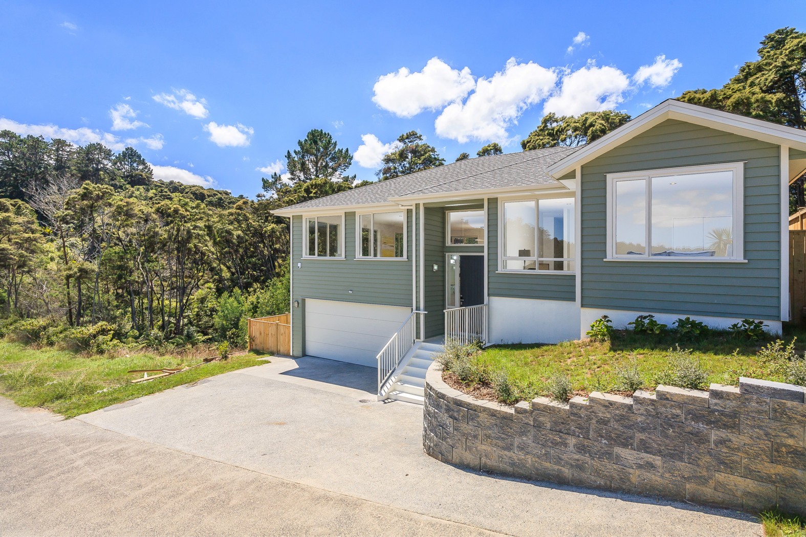 109 Glendhu Road, Bayview, North Shore City