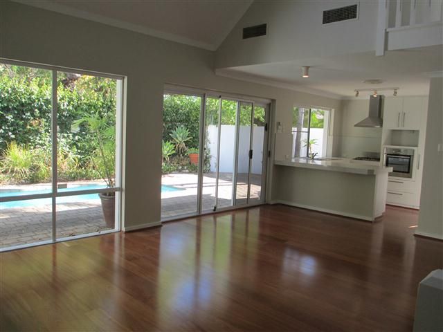 1/10 Eric Street, COMO, WA 6152