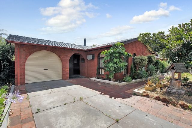 10 Haffner Court, Maddington WA 6109