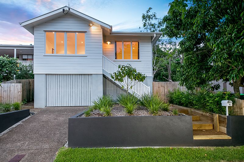16 Sixth Avenue, Windsor QLD 4030