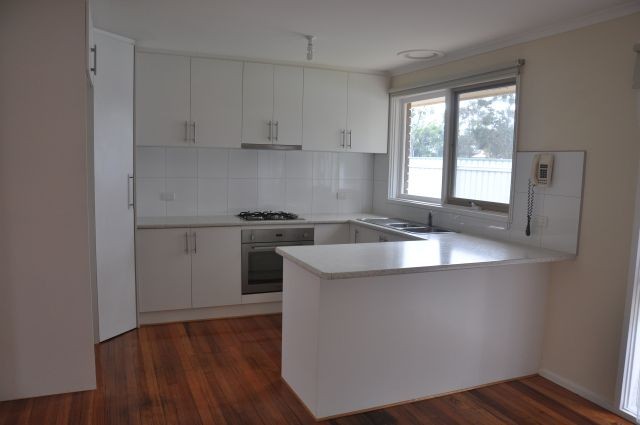 4 Newhaven Court, Mill Park, VIC 3082