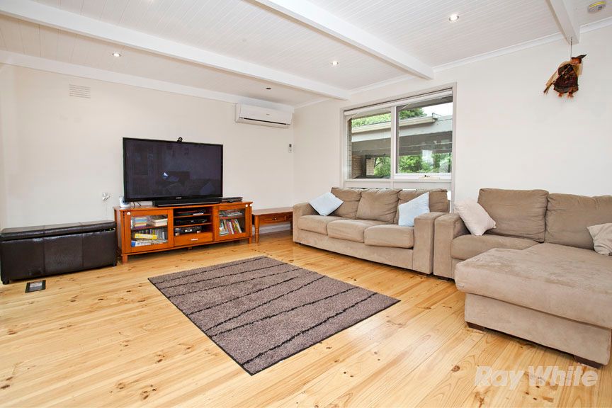 19 Heysham Drive, Wheelers Hill, VIC 3150